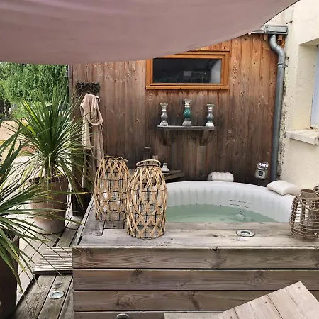 Hébergement de vacances Maison Bordure De Foret Allonnes (Maine-et-Loire)